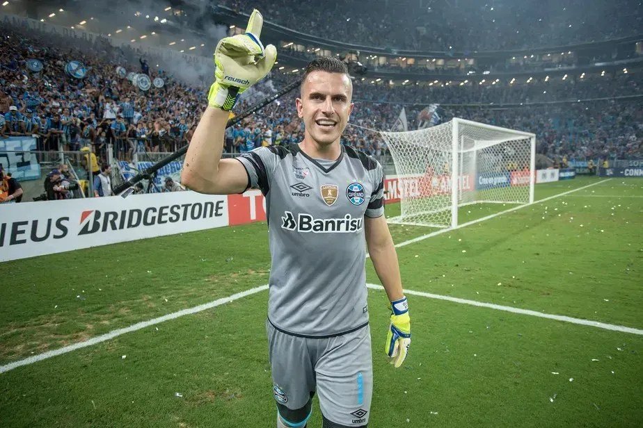 Goleiro Marcelo Grohe volta a ficar no radar do Grêmio